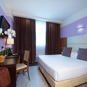 4* Hotel My One