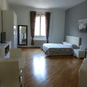Residenza Piazza Santo Stefano Bologna